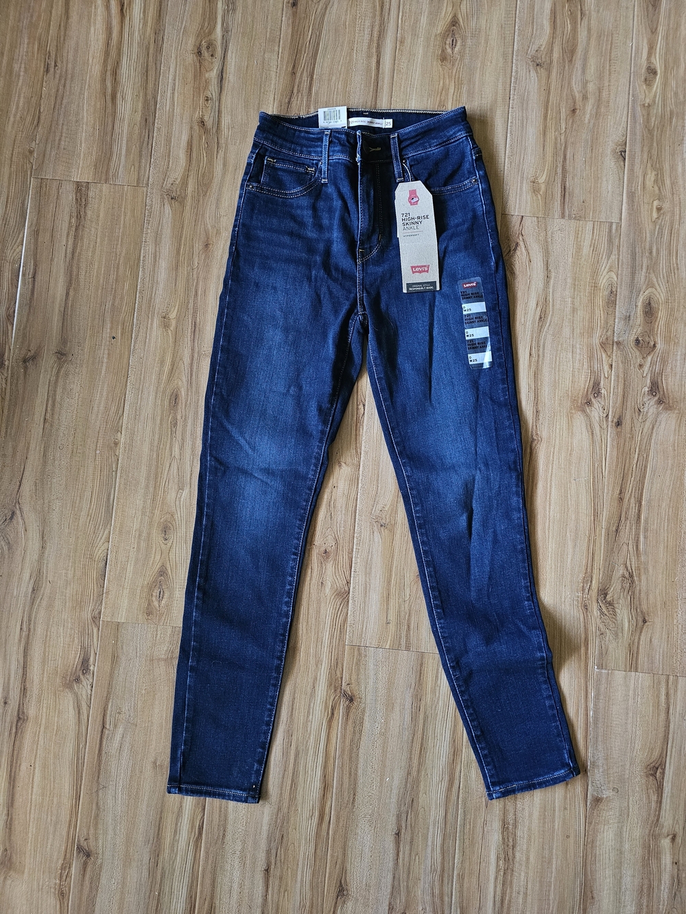 NWT Levi’s 721 High Rise Skinny Ankle Jeans Women’s 0 W25 Sculpt Hypersoft